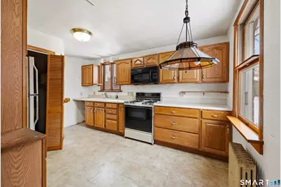 220 Melville Drive, Fairfield, CT 06825 - Photo 7