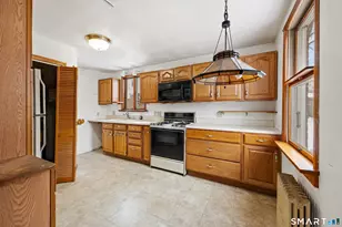 220 Melville Dr, Fairfield, CT 06825 - Photo 7