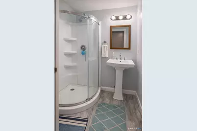 24 Pearl Street, Glastonbury, CT 06033 - Photo 7