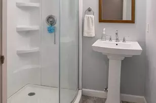 24 Pearl St, Glastonbury, CT 06033 - Photo 7