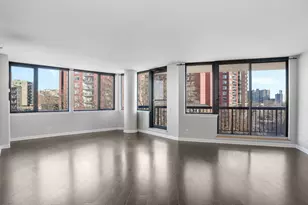 25 Forest St, Stamford, CT 06901 - Photo 7