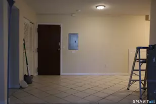 1274 E Main St, Meriden, CT 06450 - Photo 7