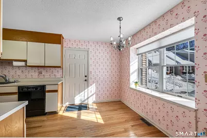 141 The Mdws #141, Enfield, CT 06082 - Photo 3