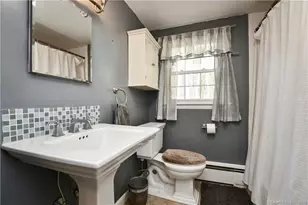 56 Myers St, Putnam, CT 06260 - Photo 17