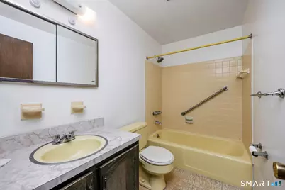 85 Riverside Avenue #APT F7, Stamford, CT 06905 - Photo 17