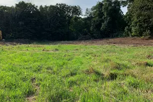 944 Totoket Rd, North Branford, CT 06472 - Photo 17