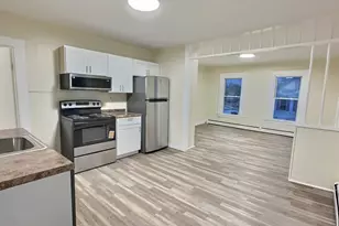 42 Spring St, New London, CT 06320 - Photo 11