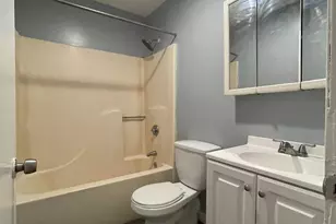 343 W Main St, Waterbury, CT 06702 - Photo 21