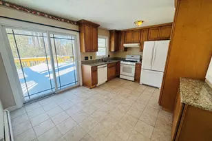 1 Mapleshade Ave, Plainfield, CT 06374 - Photo 5