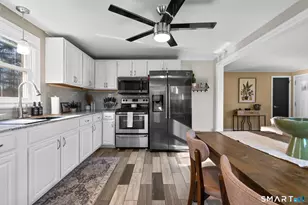 123 E Wolcott Ave, Windsor, CT 06095 - Photo 7