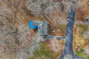 13 Victoria Ln, Old Lyme, CT 06371 - Photo 5