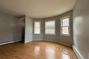 220 Kensington Ave, New Britain, CT 06051 - Photo 9