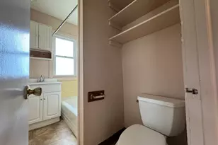 220 Kensington Ave, New Britain, CT 06051 - Photo 17