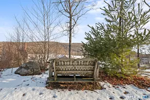 180 River Rd, Hamden, CT 06518 - Photo 5