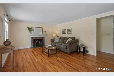 9 Barry Lane, Simsbury, CT 06070 - Photo 15