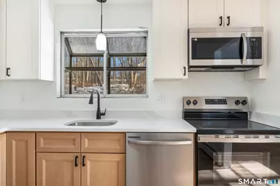 24 Pleasant Hill Road, Newtown, CT 06470 - Photo 7