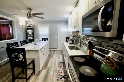 235 Douglas Street, Bridgeport, CT 06606 - Photo 21