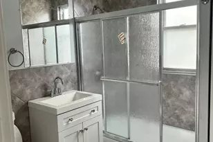 240 South St, Hartford, CT 06114 - Photo 7