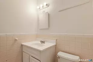 78 Dora St, Stamford, CT 06902 - Photo 9