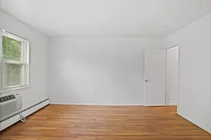 85 Abner Ct, Bridgeport, CT 06606 - Photo 25