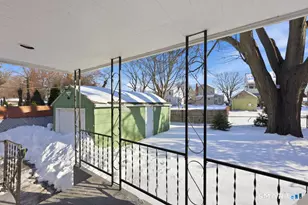 33 Baggott St, West Haven, CT 06516 - Photo 5