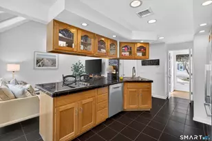 14 Centre Village Dr, Madison, CT 06443 - Photo 11