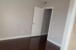 1071 Pembroke St, Bridgeport, CT 06608 - Photo 3