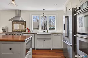 85 Fawn Brook Cir, Madison, CT 06443 - Photo 9