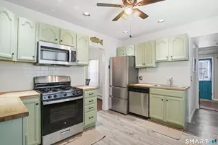 944 Longbrook Ave, Stratford, CT 06614 - Photo 9