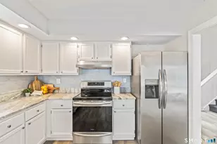 92 Head of Meadow Rd, Newtown, CT 06470 - Photo 11