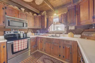 247 Killingly Rd, Pomfret, CT 06259 - Photo 7