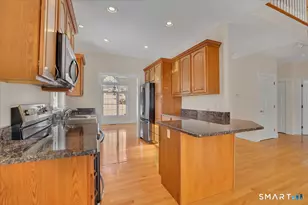 60 Sonoma Ln, Middletown, CT 06457 - Photo 9