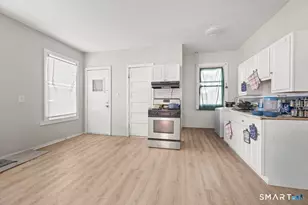 36 Brewster St, Waterbury, CT 06704 - Photo 5