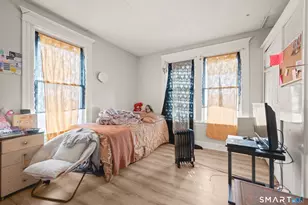 36 Brewster St, Waterbury, CT 06704 - Photo 15