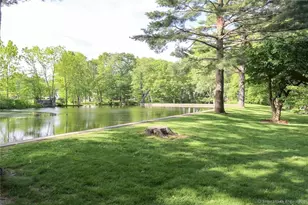 160 Fairfield Woods Rd, Fairfield, CT 06825 - Photo 13