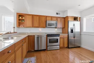 2 Miller St, Stonington, CT 06378 - Photo 9