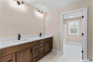 9 Twin Valley Rd, East Lyme, CT 06333 - Photo 17