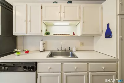 519 Heritage Village #D, Southbury, CT 06488 - Photo 3