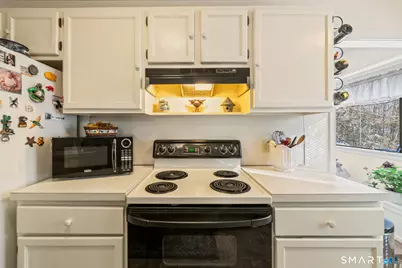 519 Heritage Village #D, Southbury, CT 06488 - Photo 5