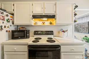 519 Heritage Vlg, Southbury, CT 06488 - Photo 5