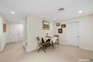 87 Pembroke Dr, Stamford, CT 06903 - Photo 25