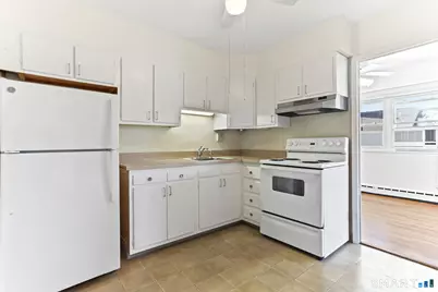 25 Cartright Street #3K, Bridgeport, CT 06604 - Photo 9