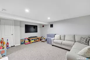 23 Arcadia Ave, Stratford, CT 06614 - Photo 33