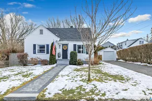 23 Arcadia Ave, Stratford, CT 06614 - Photo 1