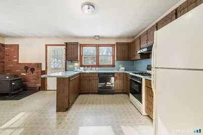 18 Manor Lane, Wolcott, CT 06716 - Photo 13