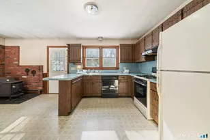 18 Manor Ln, Wolcott, CT 06716 - Photo 13