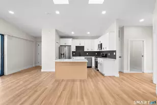 937 Post Rd, Fairfield, CT 06824 - Photo 11