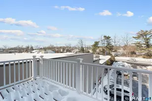 937 Post Rd, Fairfield, CT 06824 - Photo 29