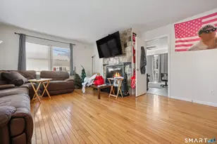 74 Village Ln, Bridgeport, CT 06606 - Photo 7