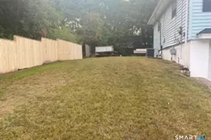 53 Hamden Ave, Waterbury, CT 06704 - Photo 11